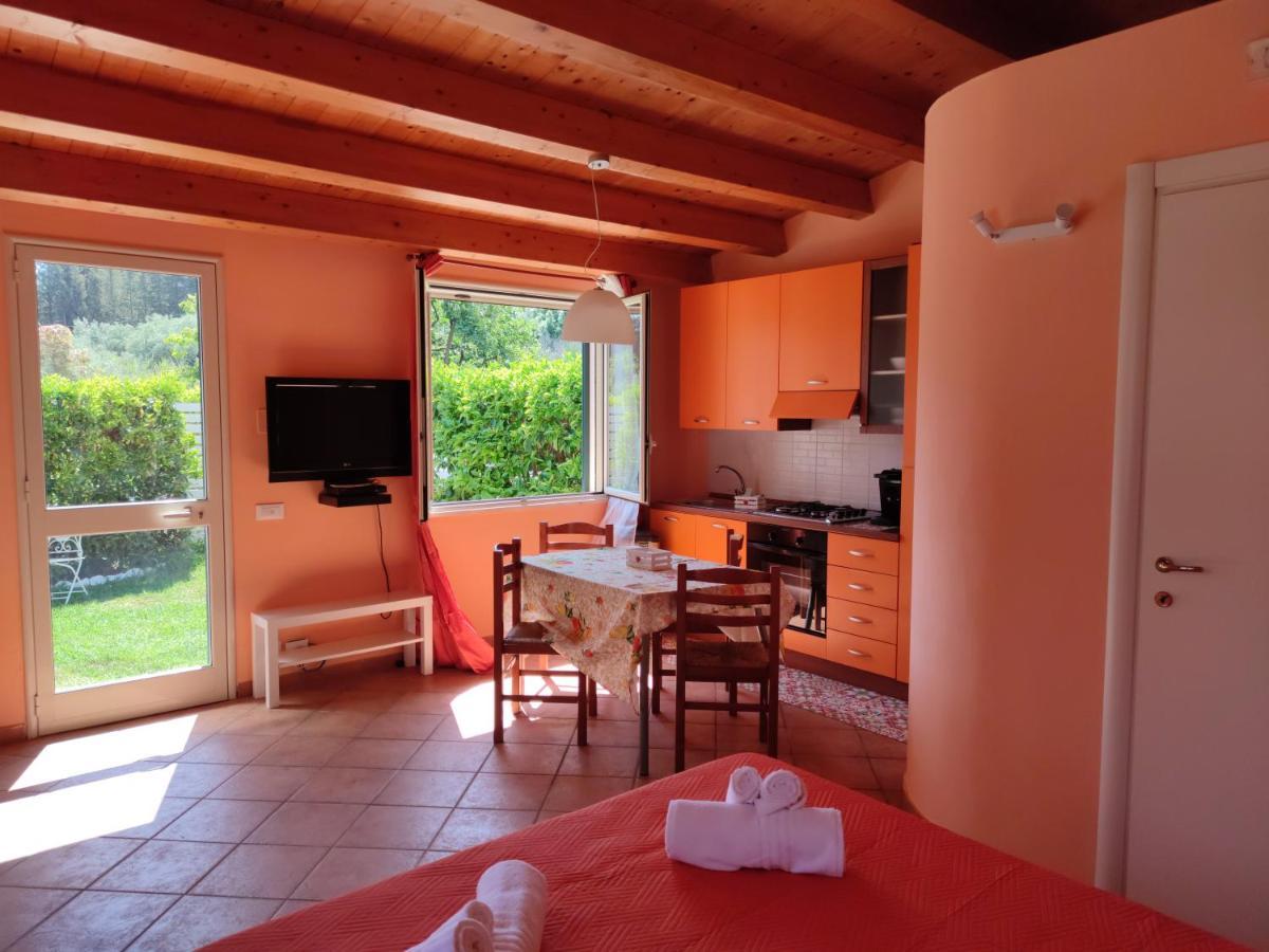 צ'פאלו Villa Martino Apartments מראה חיצוני תמונה